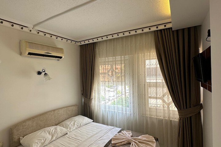 Room 7 of 46