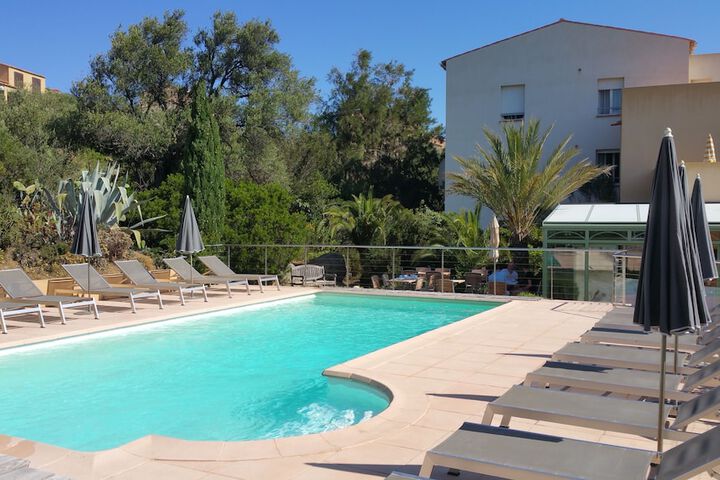 Pools & Facilities