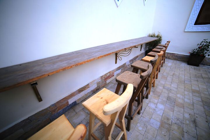 Room 9 of 15