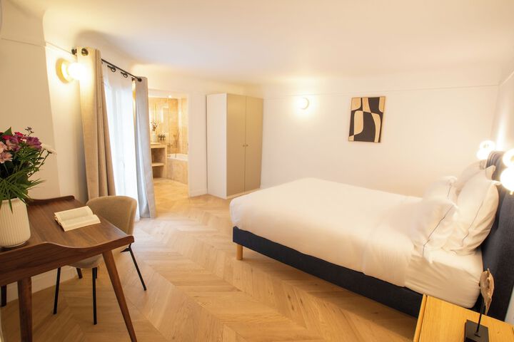 Room 12 of 188