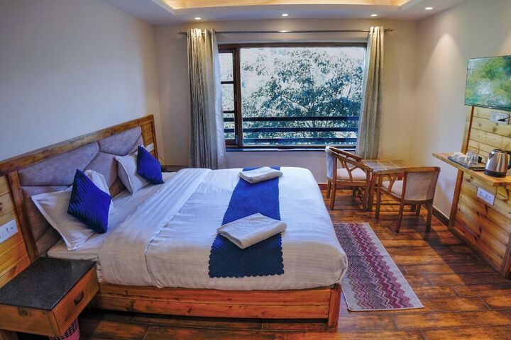Room 27 of 46