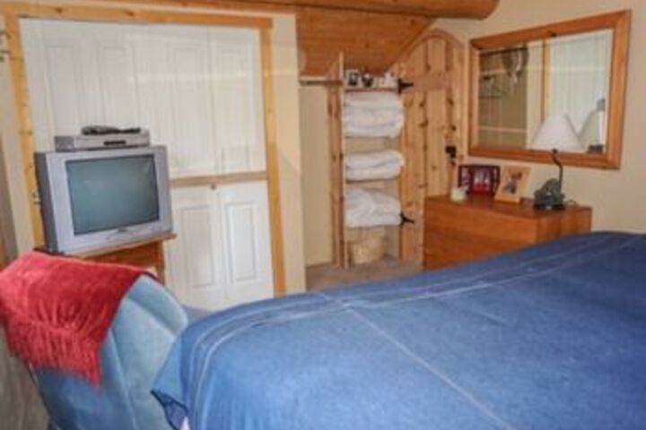 Room 11 of 22