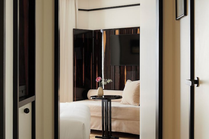 Room 7 of 22