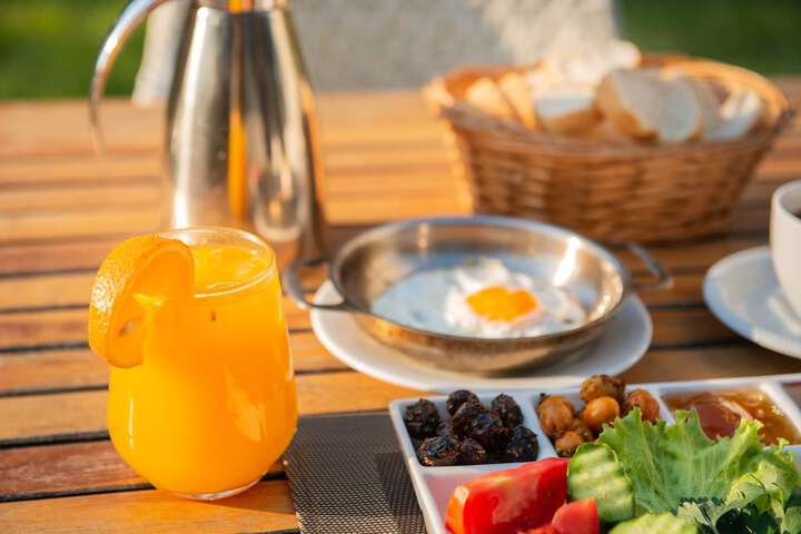 Breakfast/Coffee Service 42 of 54