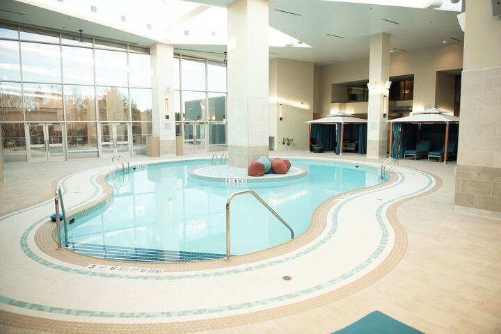 Pool 10 of 27