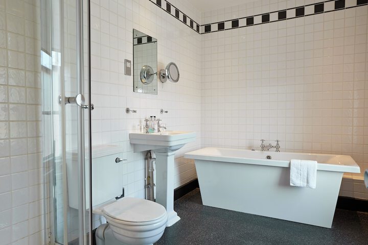 Clean Restrooms