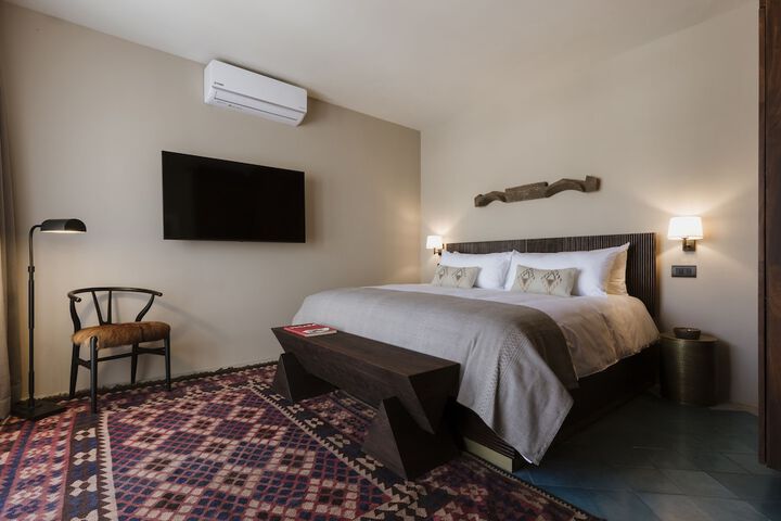 Room 8 of 56