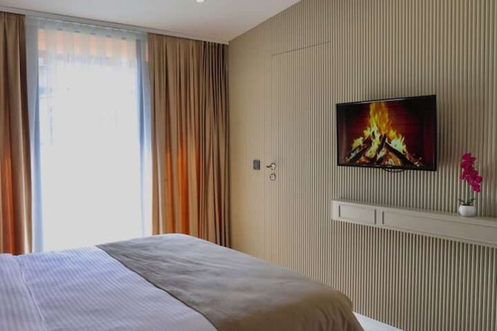Room 29 of 47