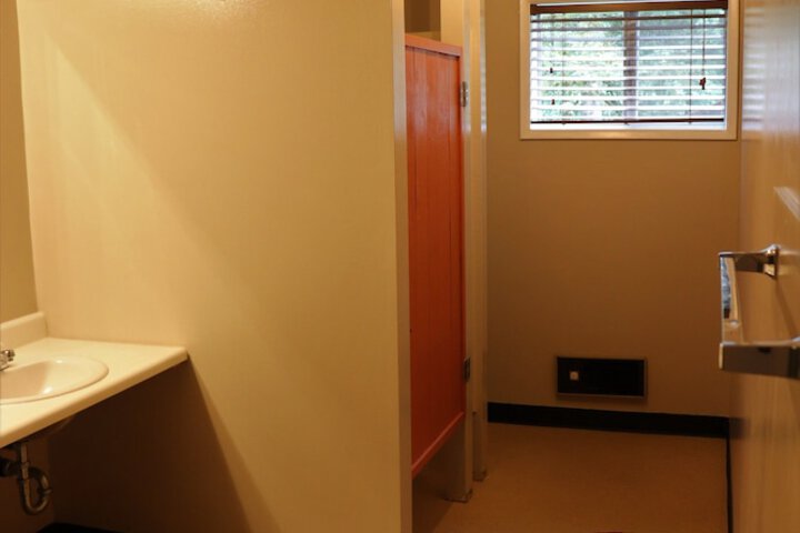 Room 339 of 504