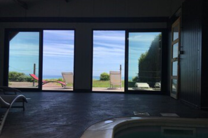 Pool 13 of 52