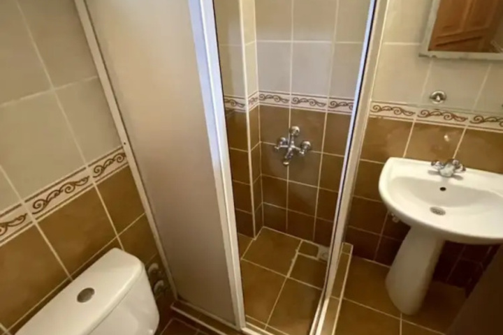 Room 7 of 13