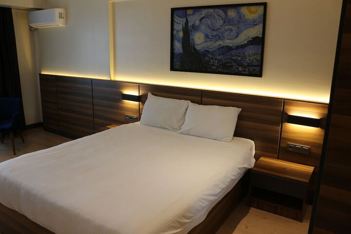 Room 22 of 45