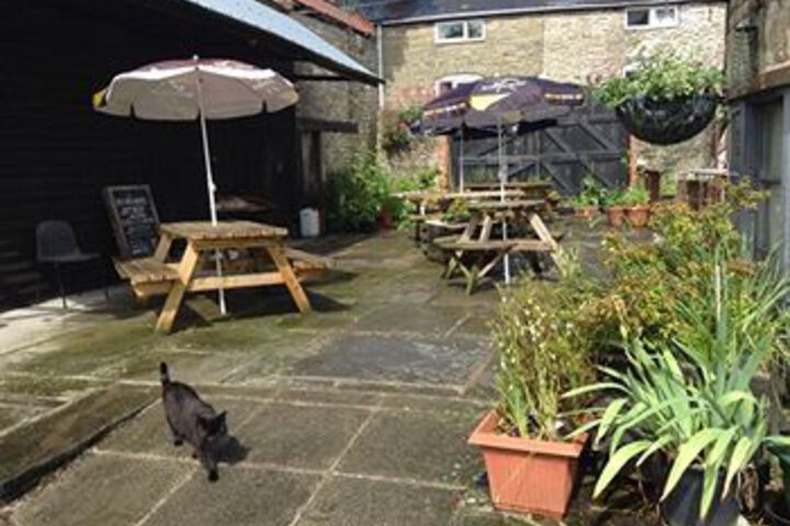 Terrace/Patio 17 of 19