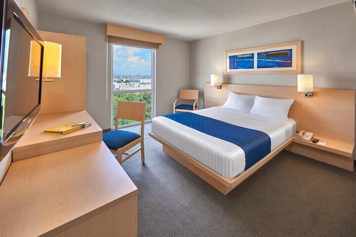 Room 17 of 44