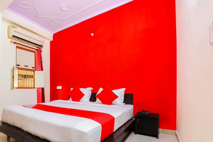 Room 12 of 17