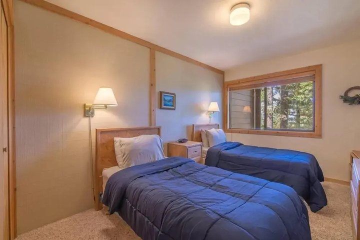 Room 2 of 18