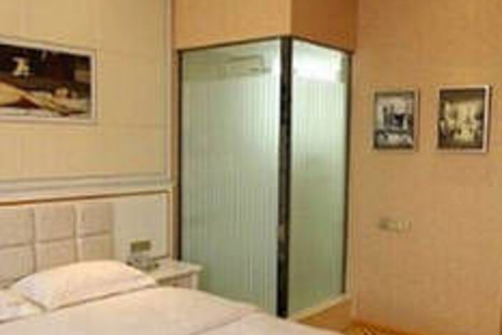 Room 58 of 83