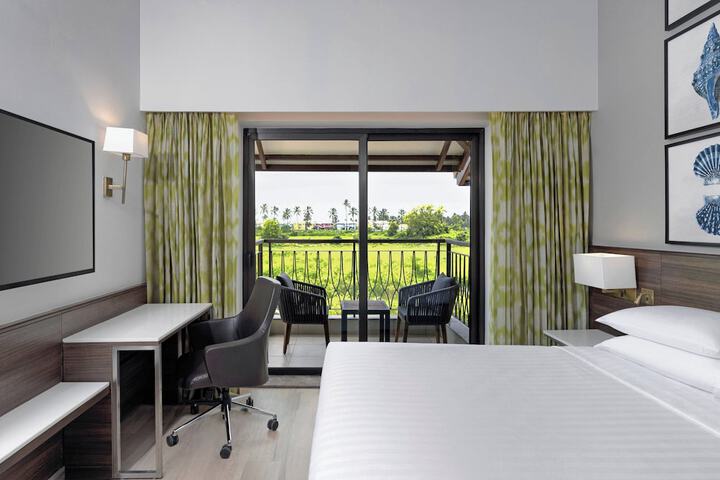 Room 11 of 130