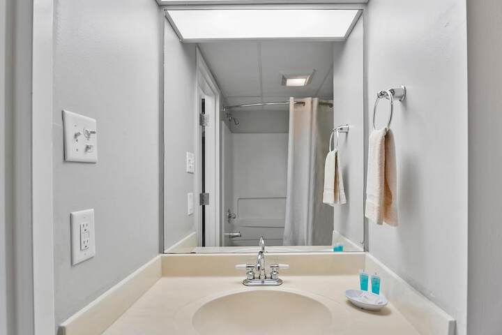 Room 10 of 22