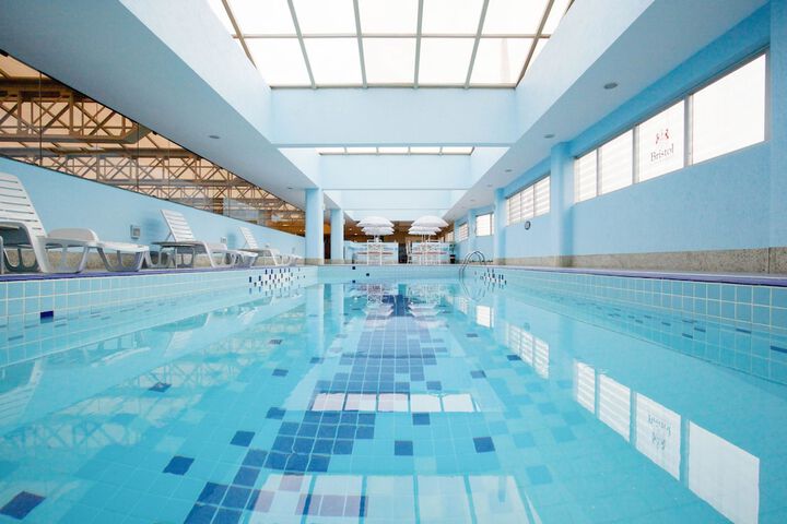 Pool Hotel