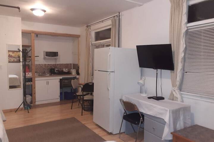 Room 27 of 46