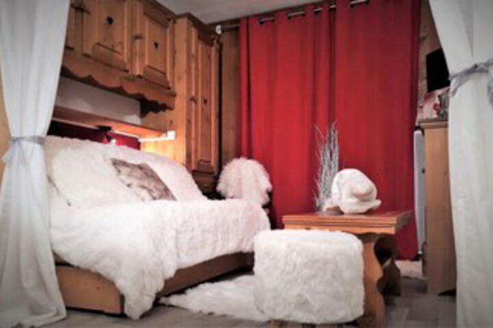 Room 16 of 41