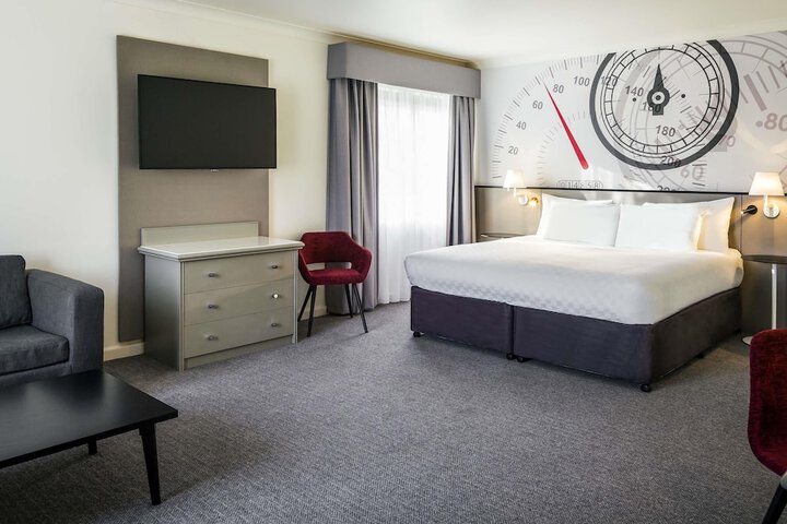 Room 17 of 64