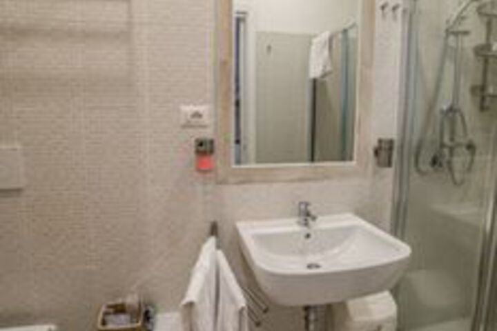Room 3 of 23