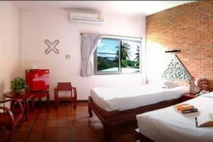 Room 3 of 3