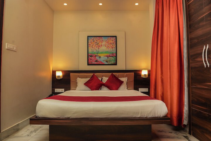 Room 34 of 94