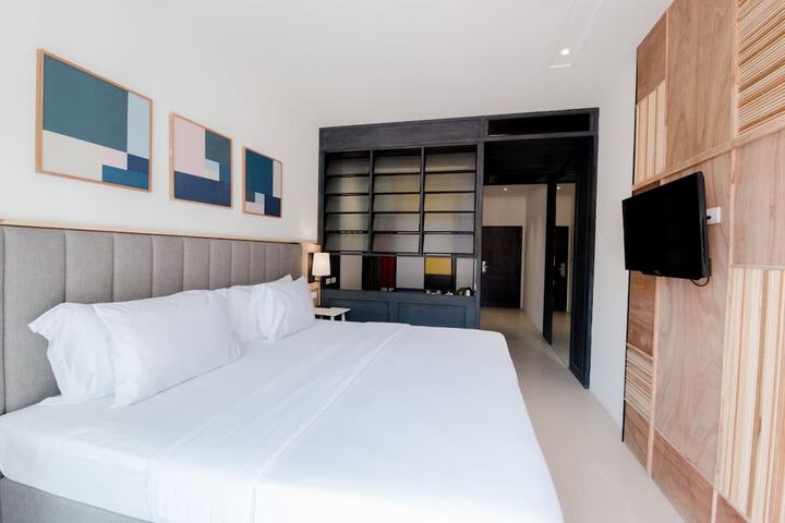 Room 46 of 110