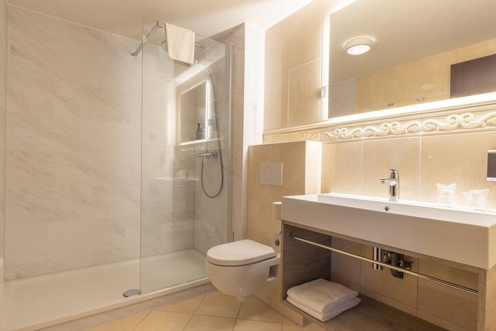 Clean Restrooms