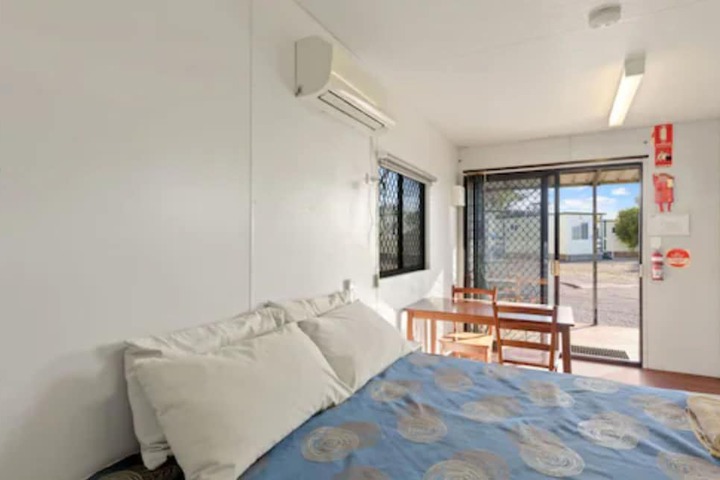 Room 19 of 113