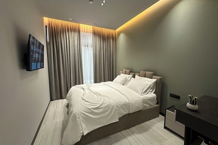 Room 12 of 48