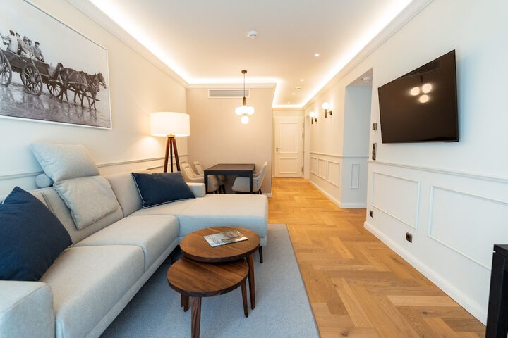 Room 45 of 122