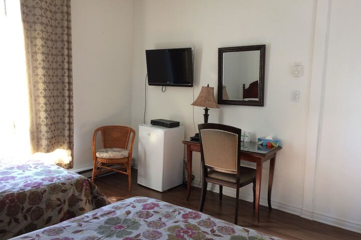 Room 17 of 39