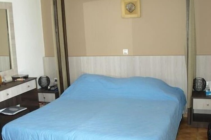 Room 8 of 39