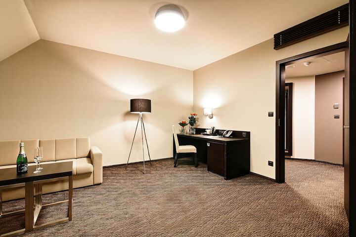 Room 29 of 43