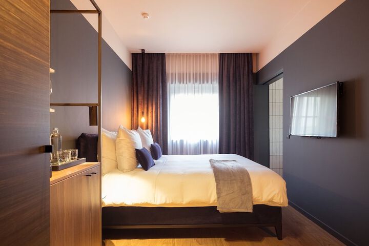 Room 20 of 96