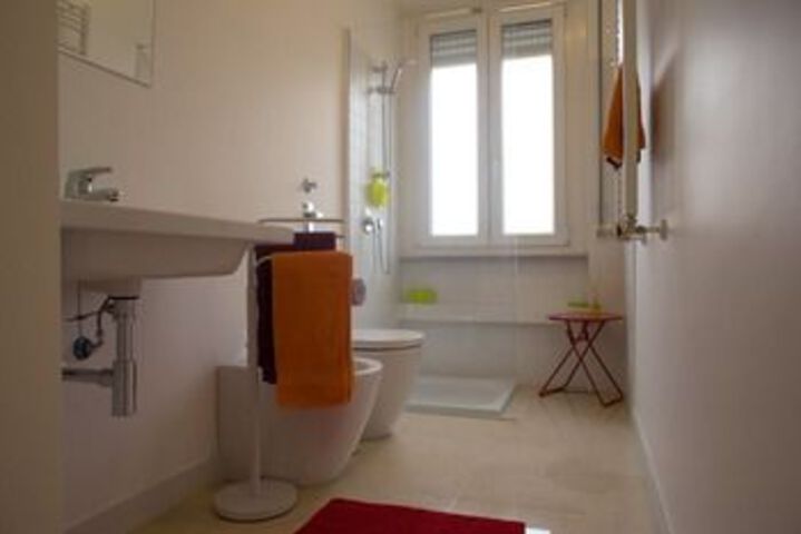 Room 6 of 31