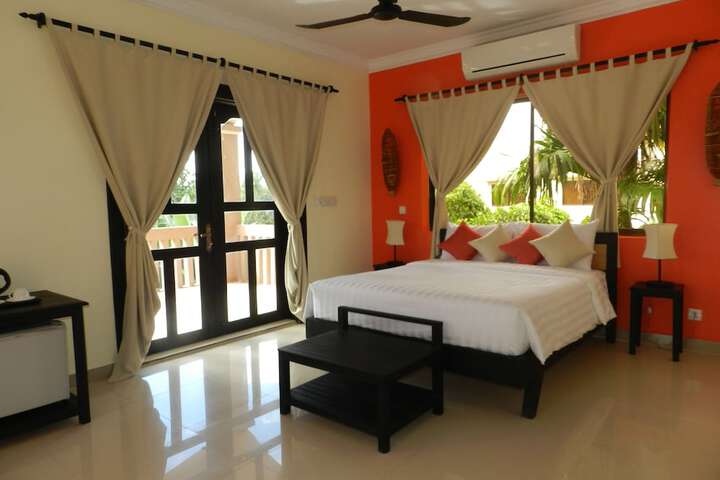 Room 15 of 36