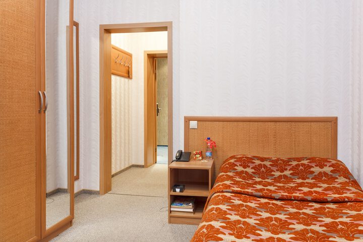 Room 48 of 113