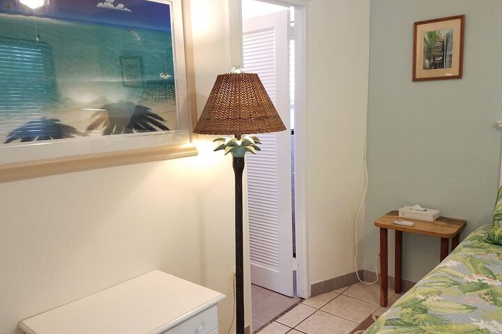 Room 120 of 218
