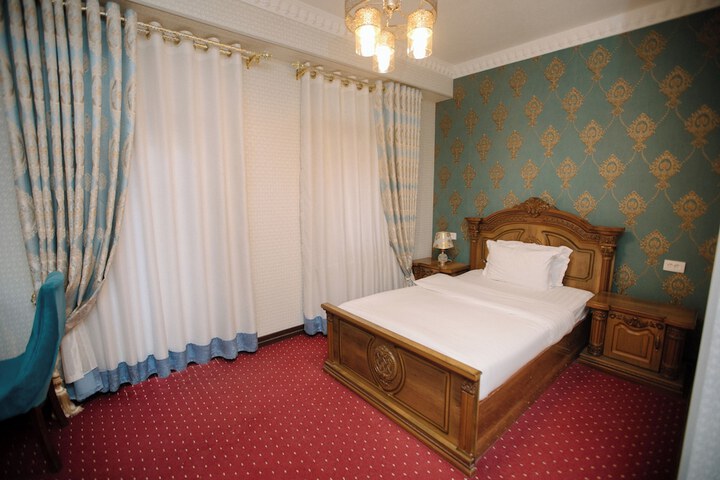 Room 20 of 63