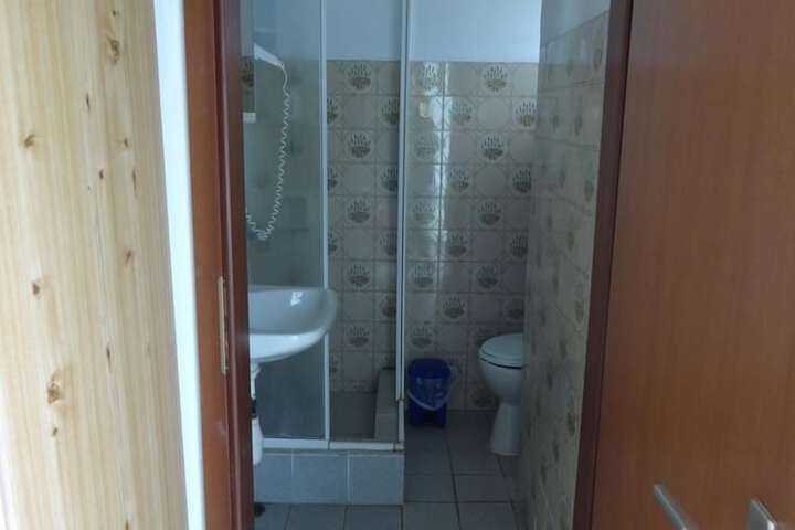 Room 15 of 22