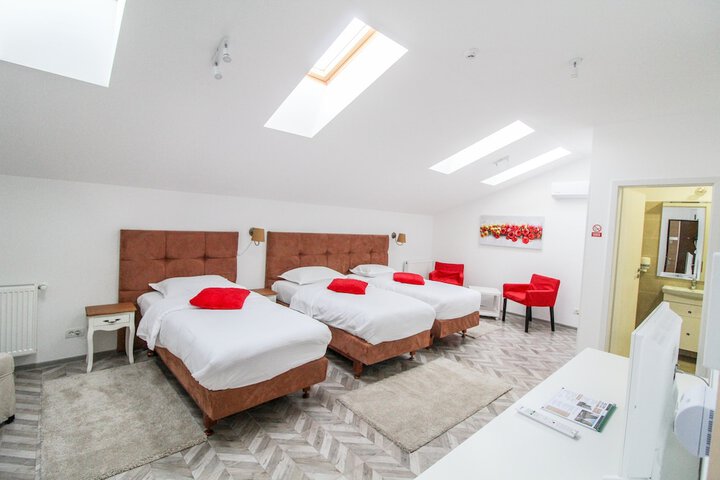 Room 14 of 81