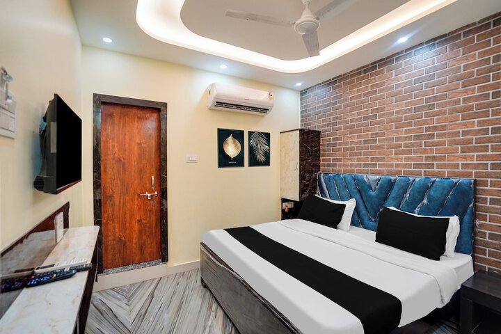 Room 5 of 36