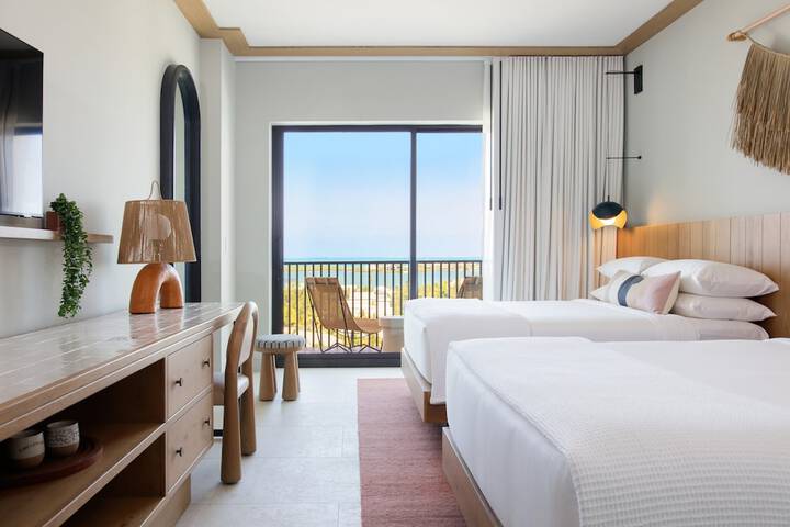 Room 54 of 206
