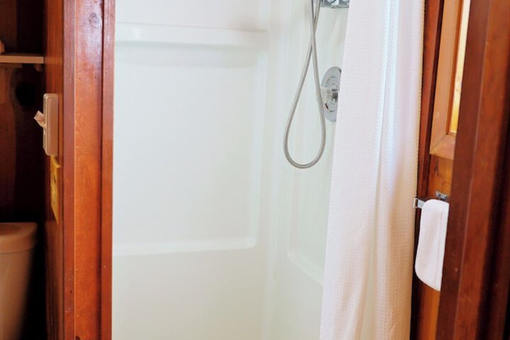 Room 271 of 341