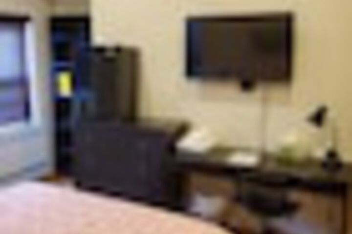Room 14 of 87
